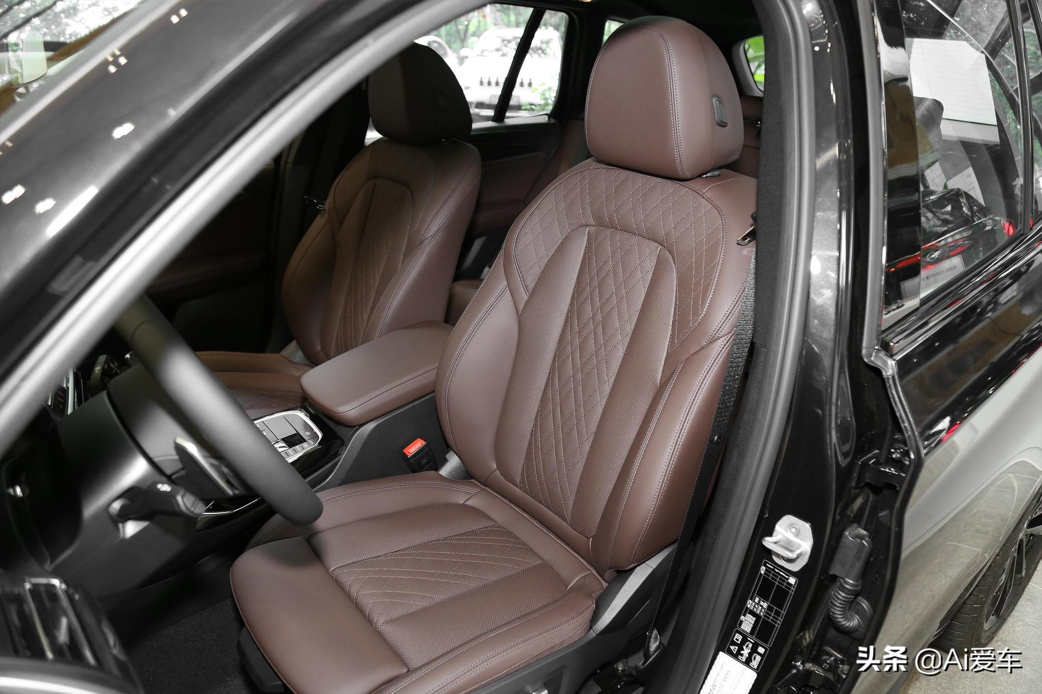 新款宝马x3实车曝光有望年内上市,宝马x3哪款车型更值得购买