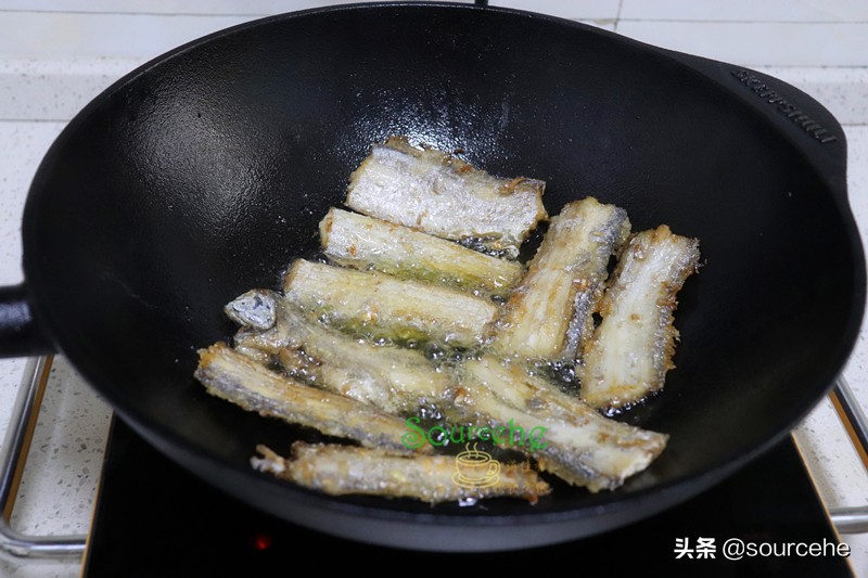 红烧带鱼好吃入味的方法,用红烧料做红烧带鱼家常做法