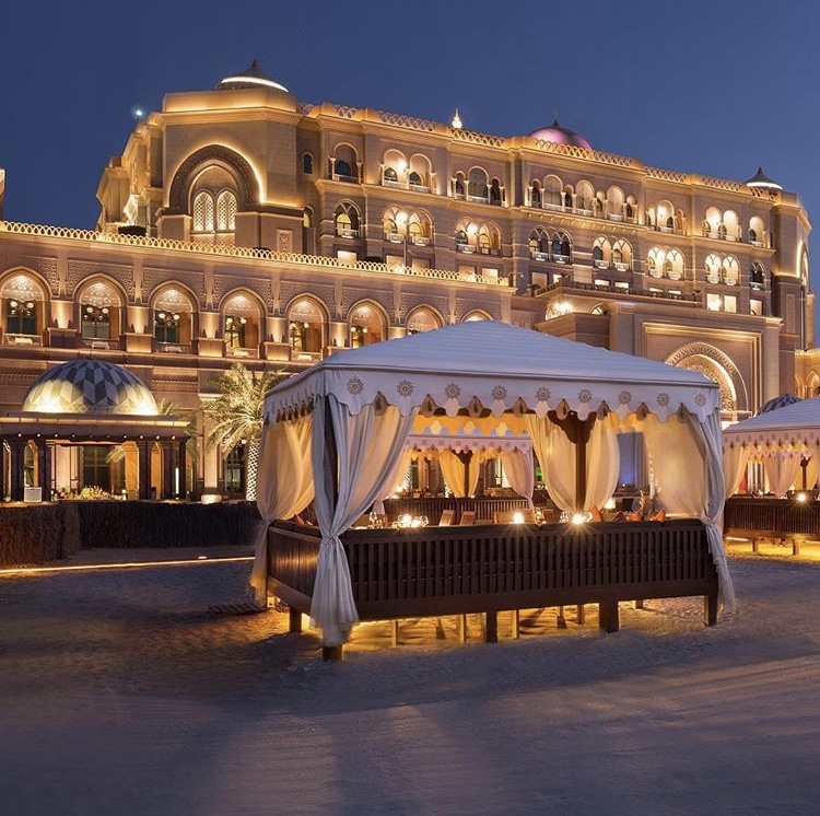 世界唯一8星级宾馆,最梦幻浪漫野奢酒店