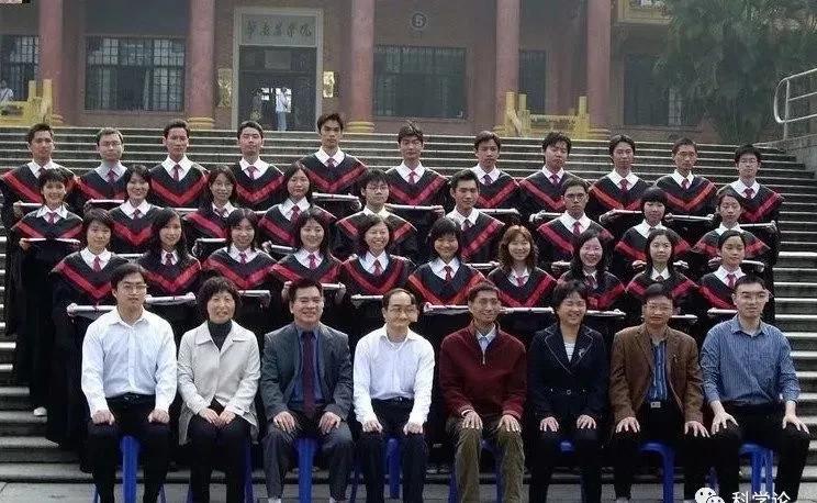 女面试官：三横三竖三撇三捺，是什么字？90后大学生机智回复