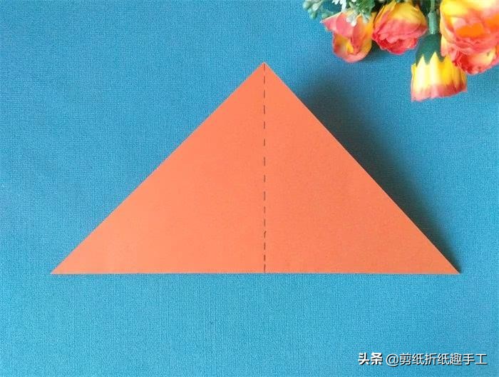 福字的由来过年为什么要贴福字,过年时倒着贴福字的寓意