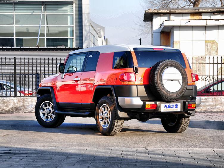 硬派越野性价比高的越野车推荐,又舒适又能越野的硬派越野车