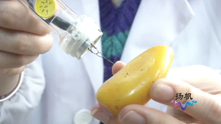 蜜蜡原料多少钱一克,蜜蜡原材料什么样子的