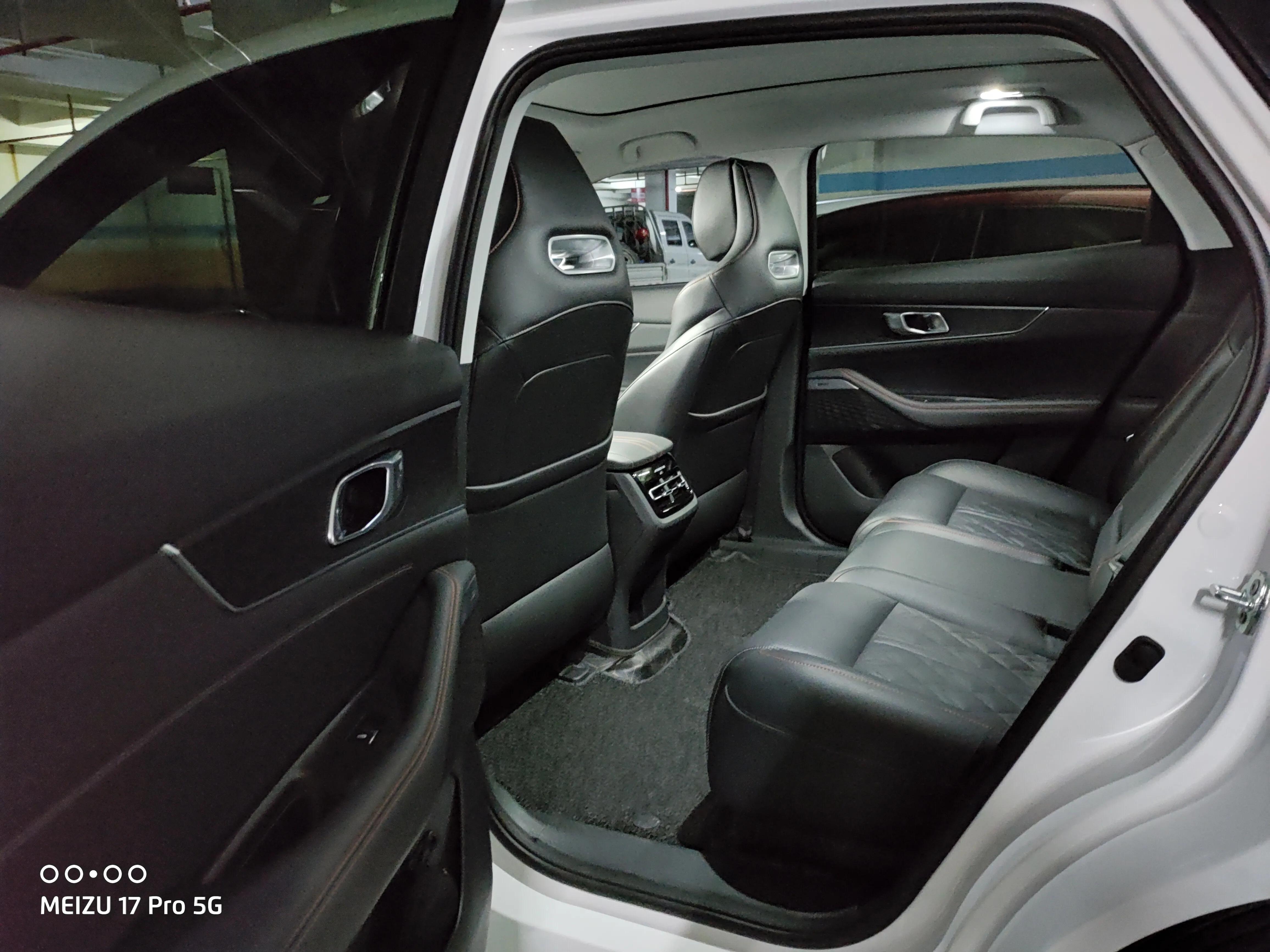 长安unik怎么样,长安uni-k两驱尊贵型