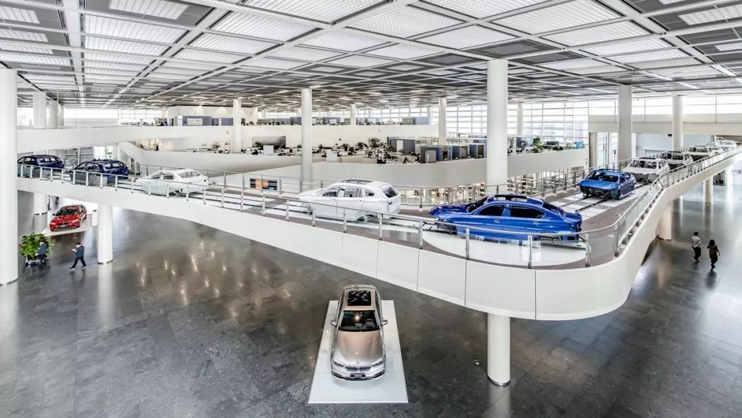 潮流塑递|宝马铁西艺术季开启;捷豹XEL、奔驰GLBSUV上市