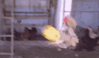 我在学校超市买了一包南京煊赫门收了我19块,我该怎么举报