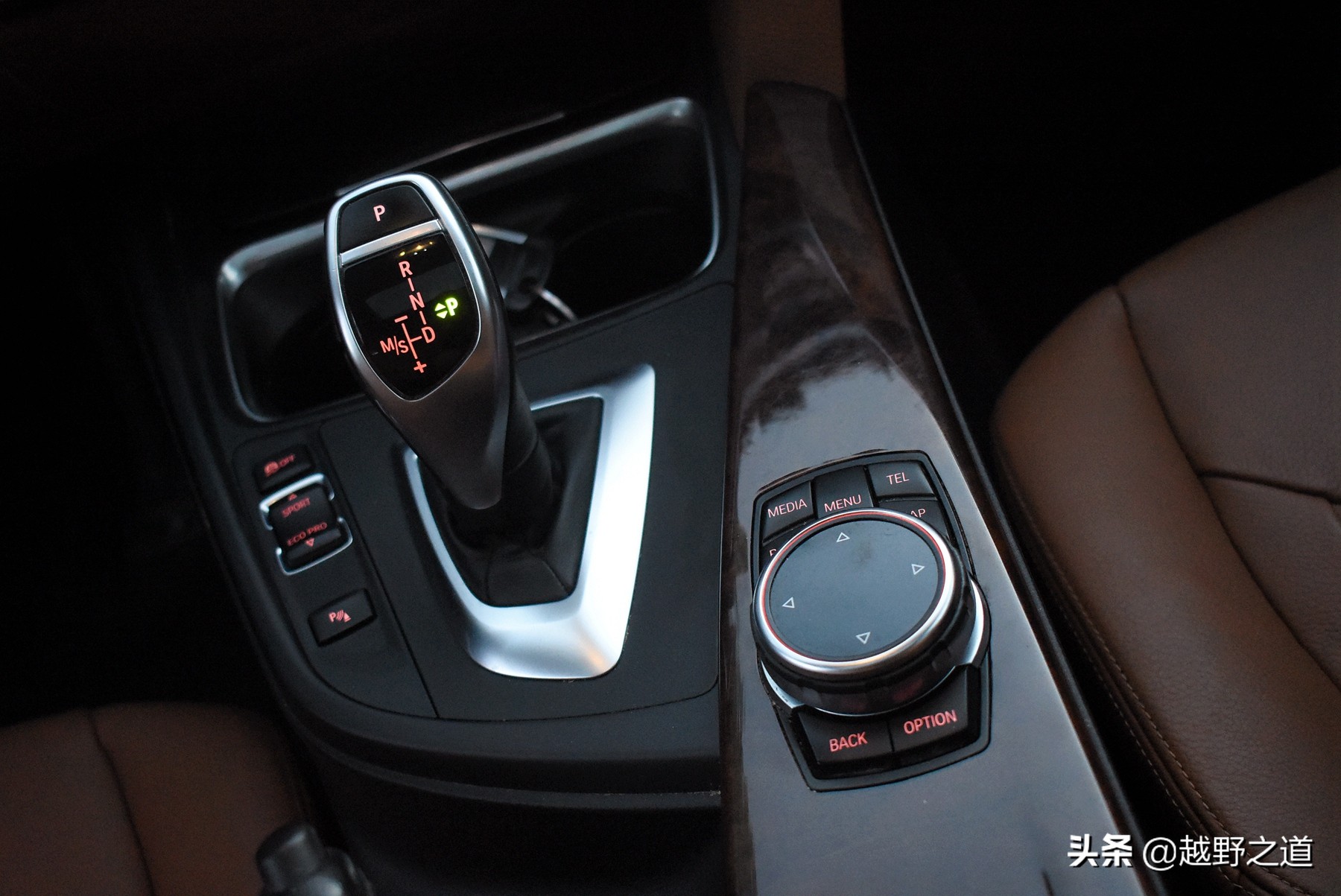 宝马3系加速第一视角,宝马3系亮点介绍话术