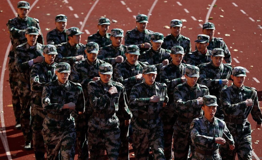 一期男足集训结束有人会打枪了有人会做饭了就是不知球涨了多少