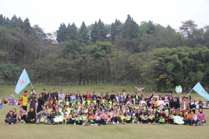 五一幼儿园大型亲子活动,青苹果幼儿园开展亲子活动