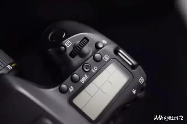 佳能80d能配70-200镜头吗,佳能80d现在还值得入手么