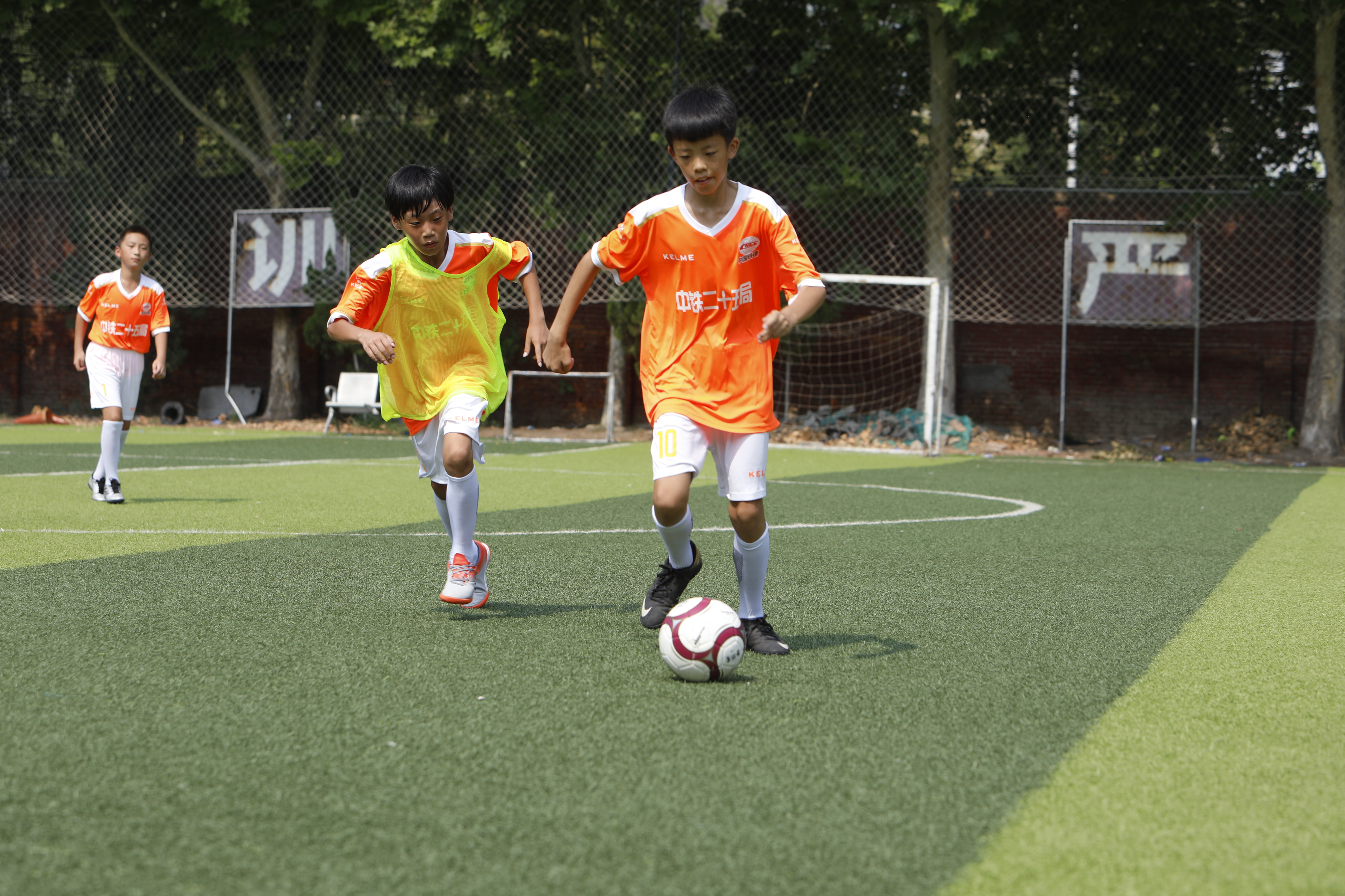 中国足球小将郑州站冠军,中国足球小将郑州拉练