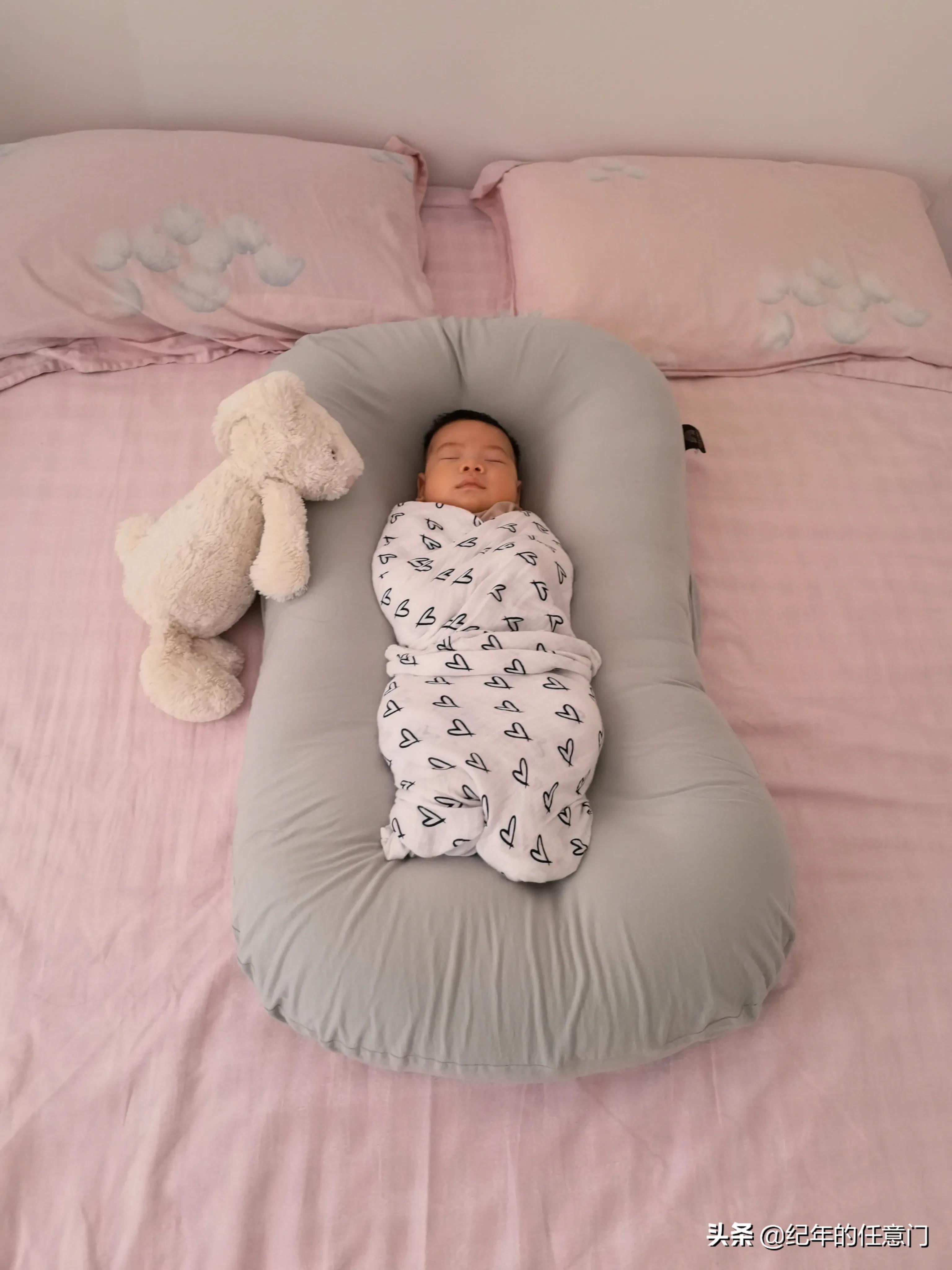 婴儿白天小睡多长时间合适,如何让宝宝小睡质量高