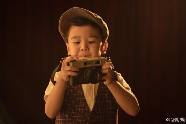 央视胡蝶嫁给谁,央视主持人胡蝶是不是怀孕了