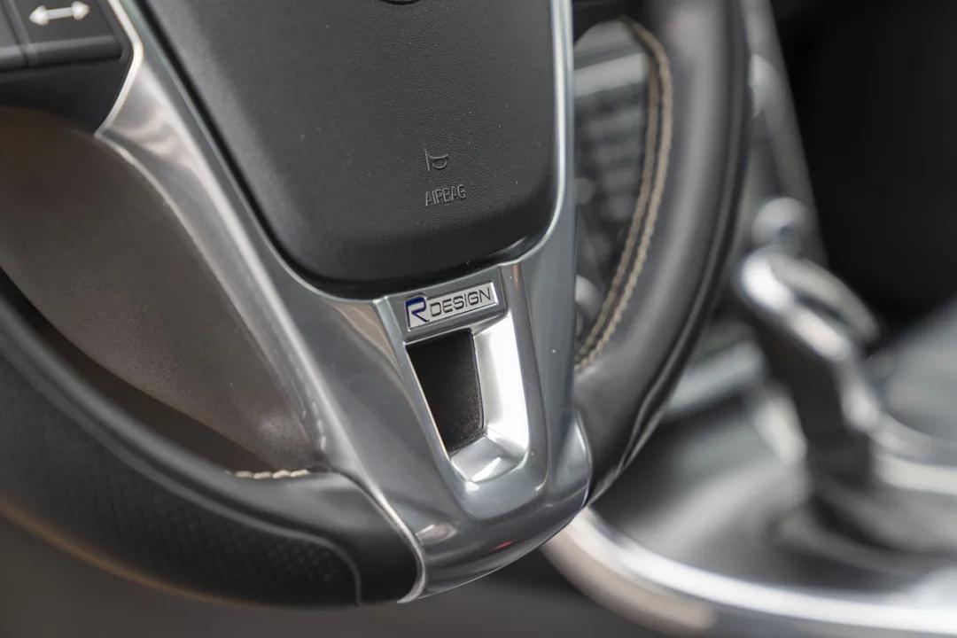 沃尔沃v60居家必备旅行神车 (沃尔沃v60鉴赏)