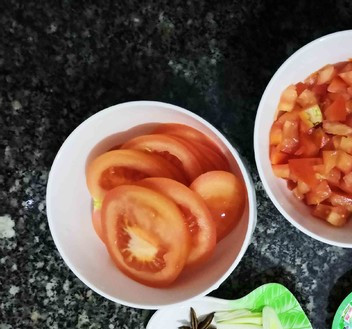 不用买火锅底料的火锅怎么做,自制50块钱的小火锅