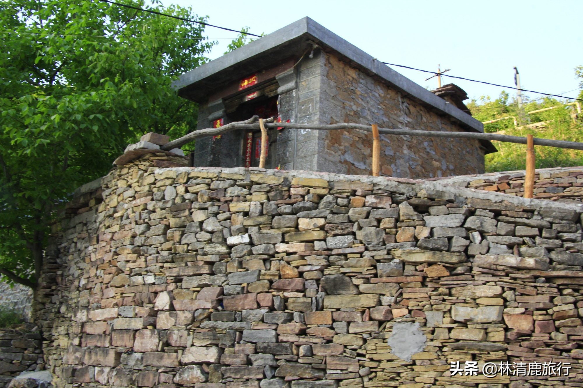 一个被遗忘的石头村,石头村一个被遗忘的古朴村落