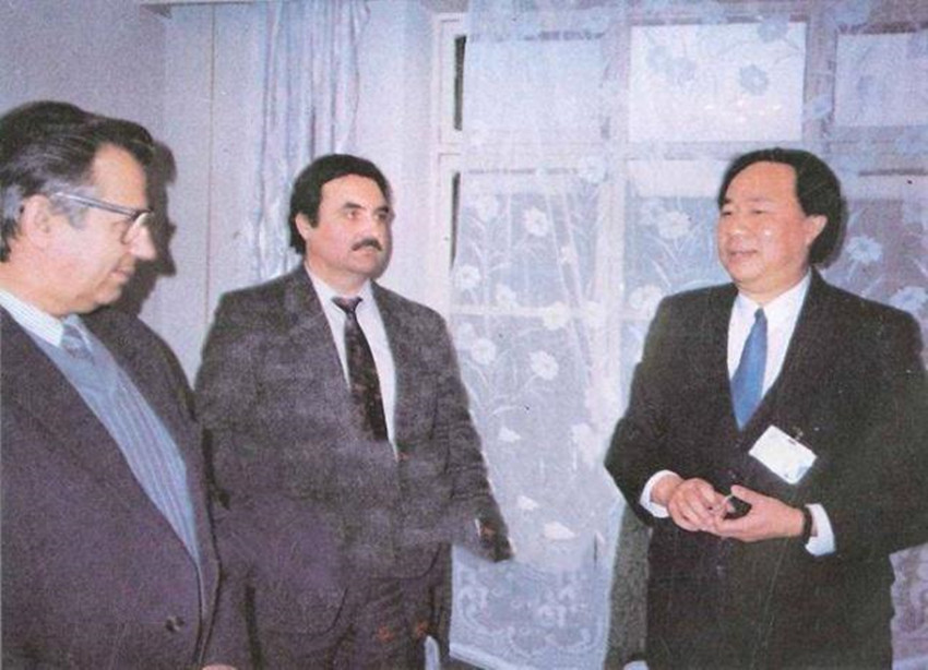 传奇富商牟其中完整版,传奇富商牟其中