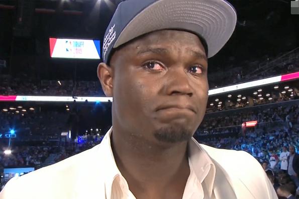 锡安受伤视频完整版,锡安受伤视频