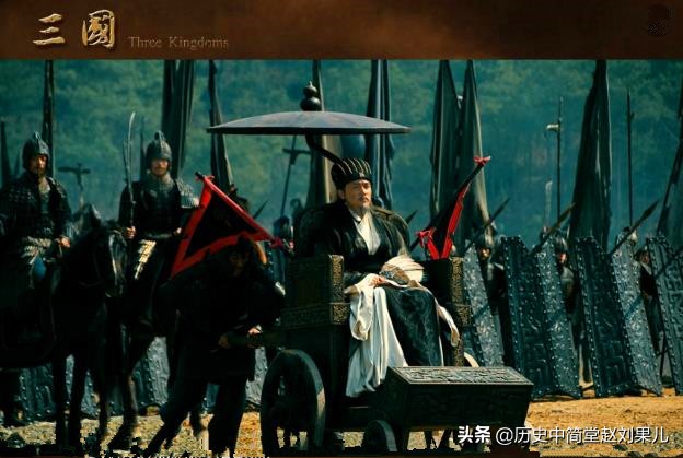 诸葛亮劝解刘禅怎样处理朝政,易中天评曹操看透人性