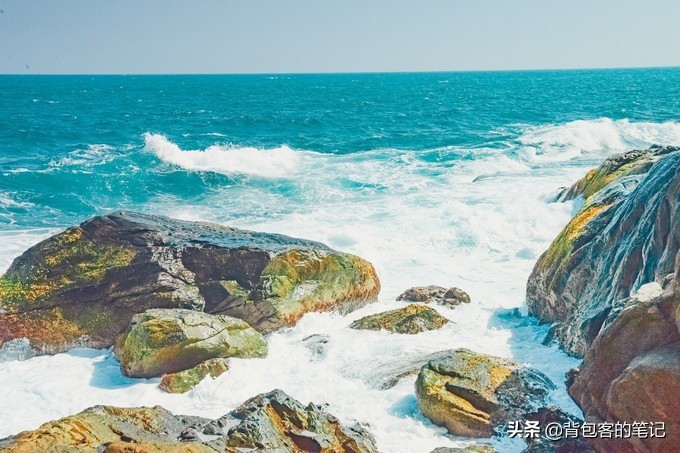 进出景区排队3个小时,岛上物价高上天,这的游客还是多的挤破头