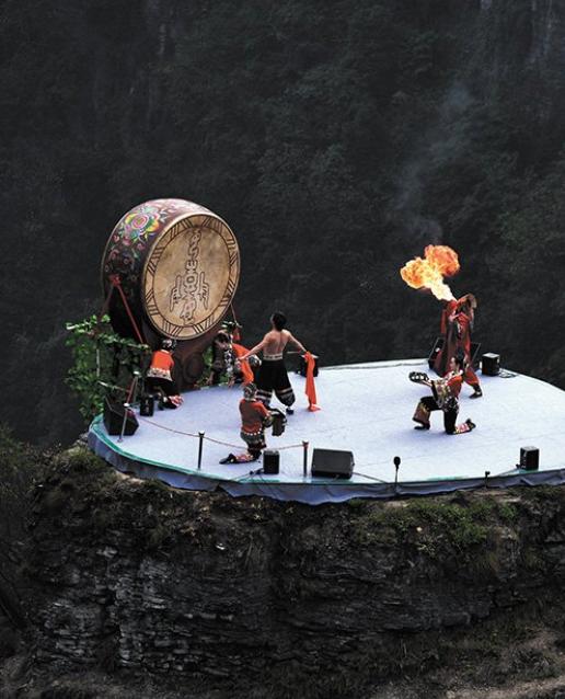 学大禹坡脚的姿态，喊“急急如律令”的咒语，浅析东汉巫觋的规范