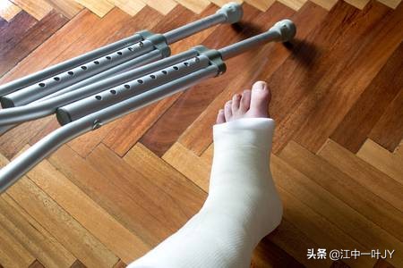 “您想去基督教医院还是天主教医院？”我去…