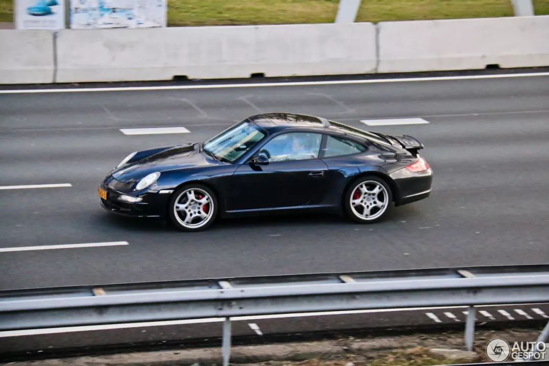 保时捷997.1丨如果[执迷]是一种物质，那Ta的份量一定很重