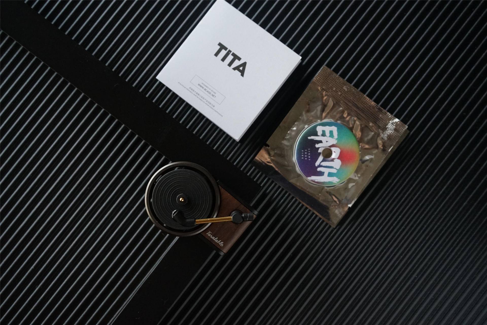 原创首发：安全又有情杯的TITA唱片机车载香薰上手体验