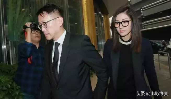 港姐吴婉芳个人资料,52岁港姐吴婉芳全家照