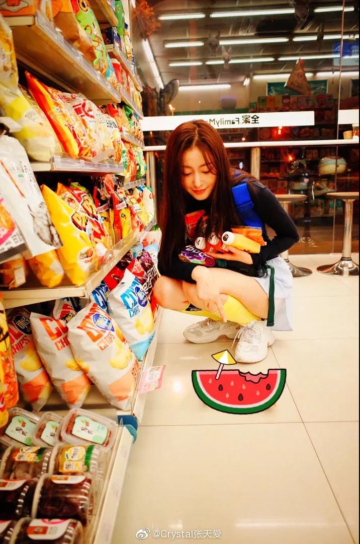 张天爱分享足球袜穿搭秘籍,张天爱足球袜怎么搭配