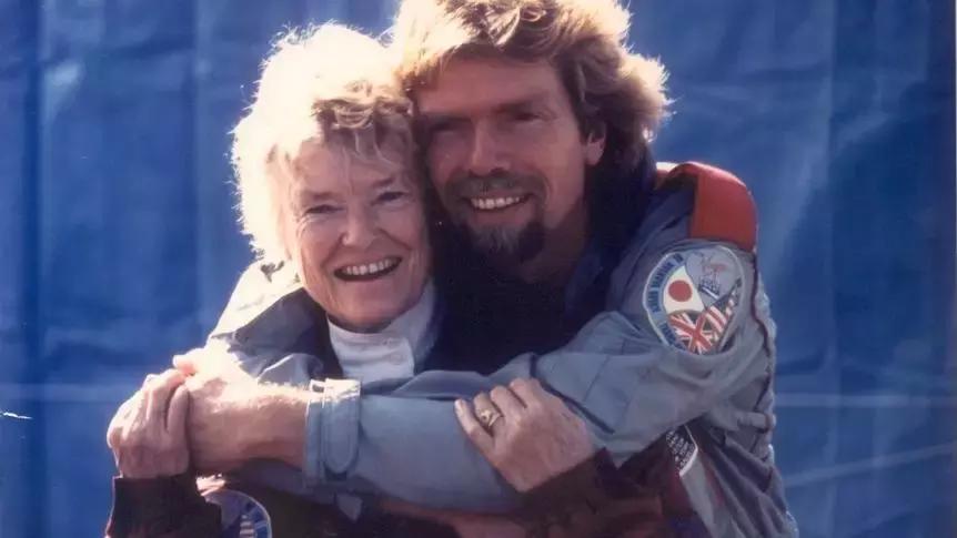 布兰森和贝索斯,贝索斯马斯克布兰森