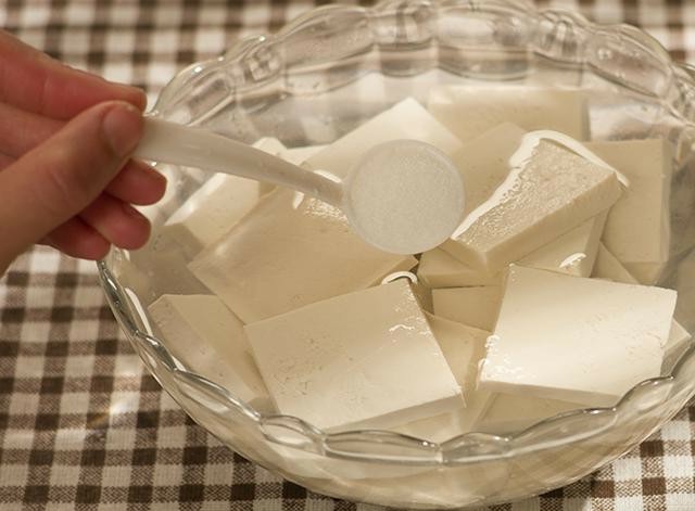 煎豆腐前怎么知道豆腐蒸好了,椒盐煎豆腐豆腐外酥里嫩怎么做