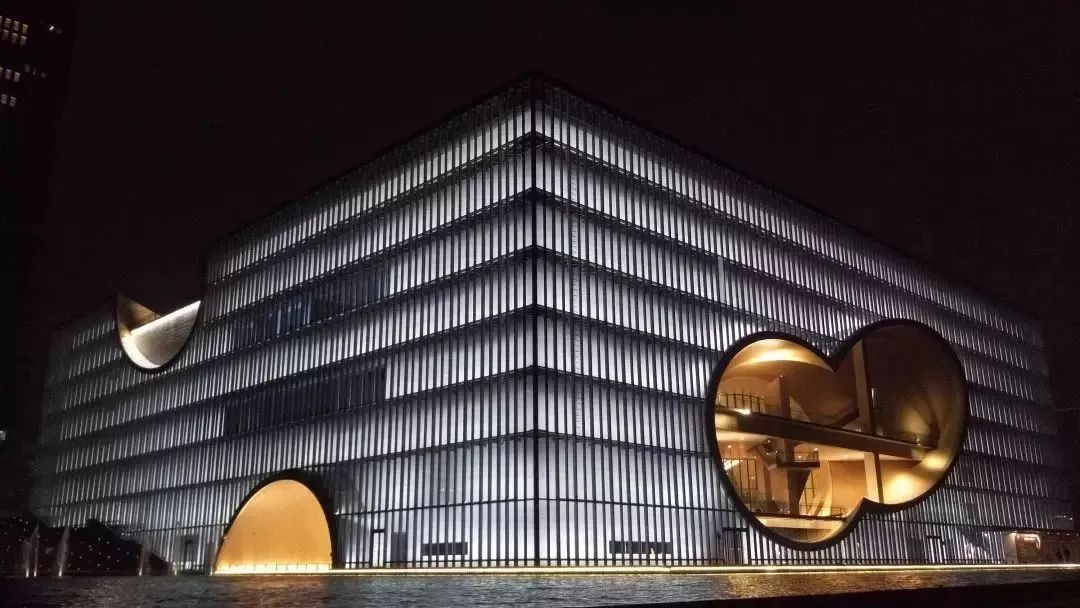 住进风景里民族风情酒店,入住高颜值酒店的感觉