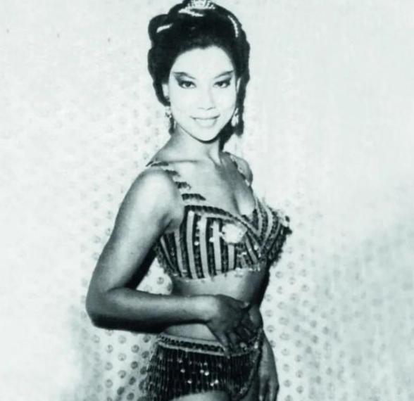 “鬼后”罗兰：凭裘千尺走红，87岁无人敢娶，却被古天乐视为亲人