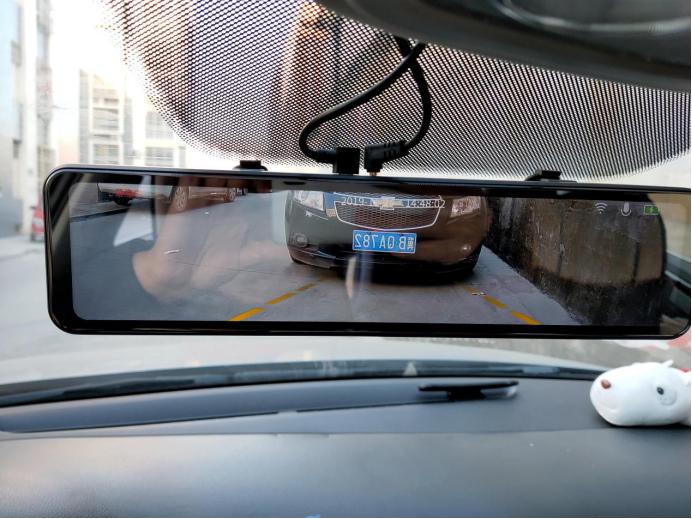 盯盯拍e5行车记录仪防眩光膜,盯盯拍e5行车记录仪夜间效果