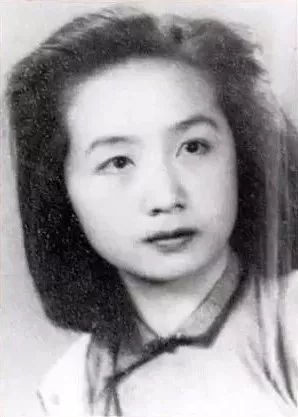 归国执教40年，她分文不取，捐款3568万，自己却粗茶淡饭甘守清贫