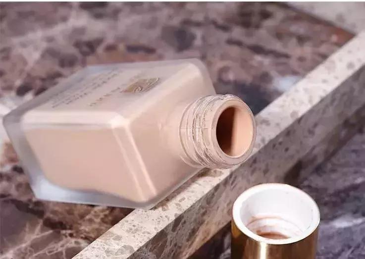 cosme大赏不会暗黑的粉底液,cosme大赏之美妆