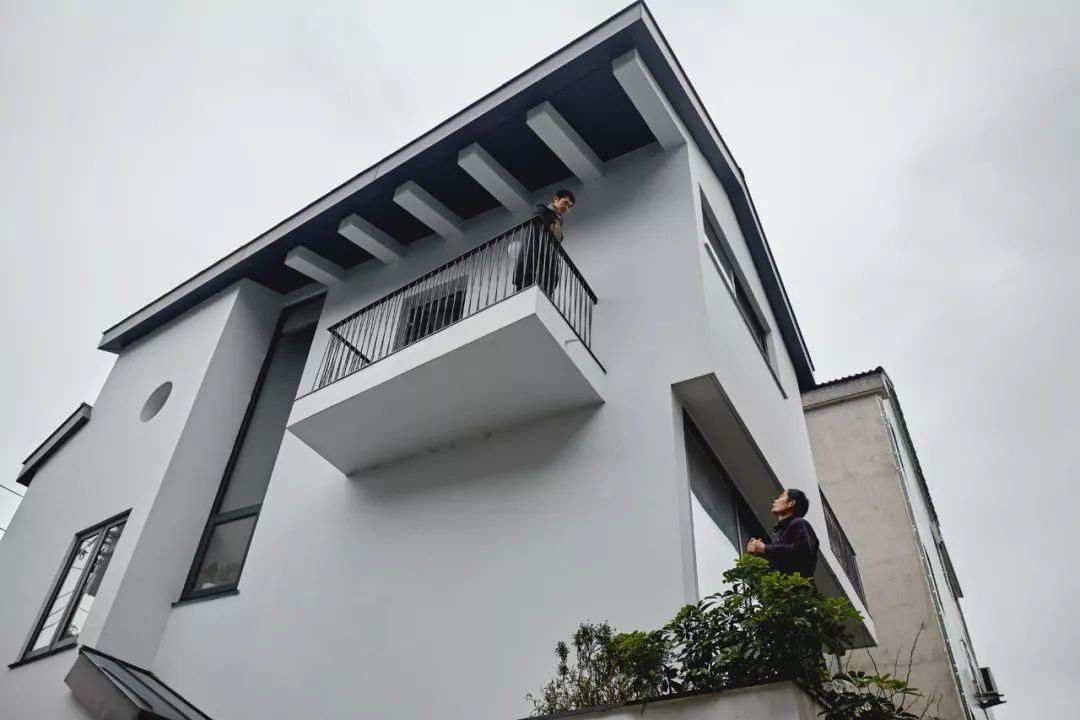 清华状元建筑师回乡,90后清华状元回乡造房