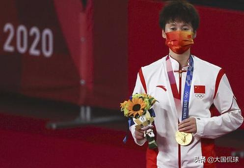 全运会穿李宁鞋比赛被割伤流血！奥运冠军表态，李宁官方拒绝回应