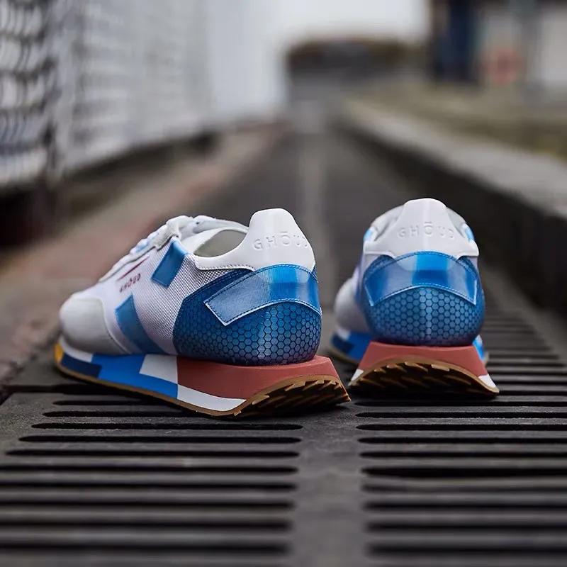 今天上班迟到了,因为隔壁公司的姑娘问我要鞋子链接|球鞋推荐