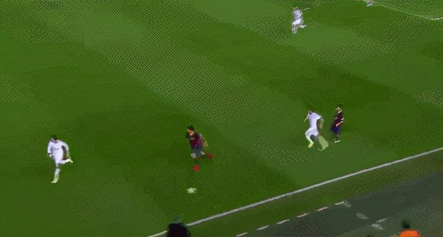 盘点足坛速度快的后卫,足球球星里面的速度最快的人