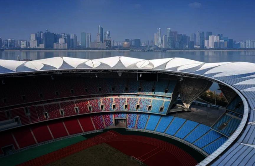 恒大莲花足球场,杭州奥体中心两朵大莲花