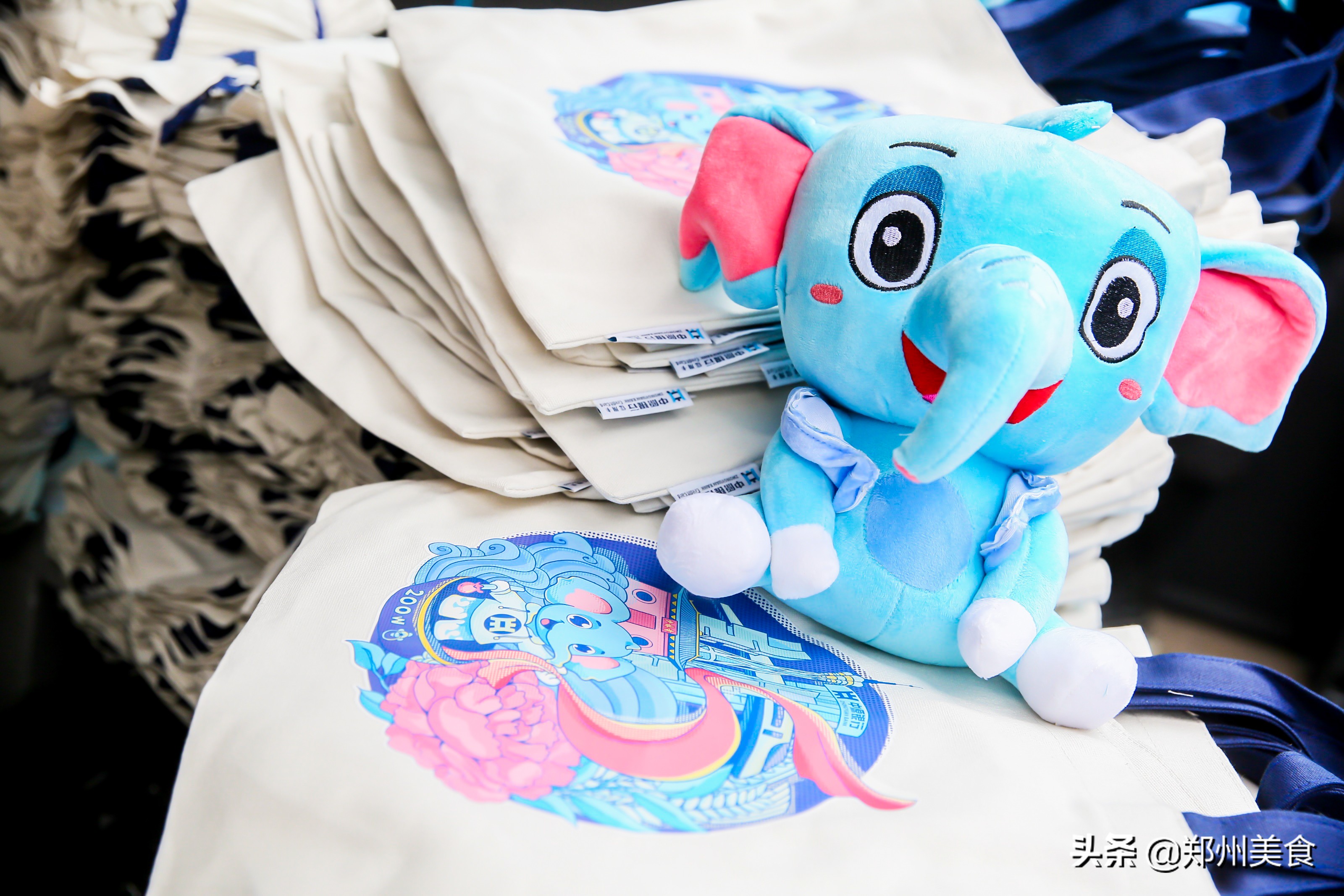 抽大奖、热舞秀，献礼行庆五周年，中原银行信用卡“实力宠粉”