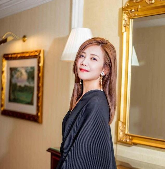 梁静茹演唱会翻车了破音跑调倒嗓,梁静茹如何评价范玮琪