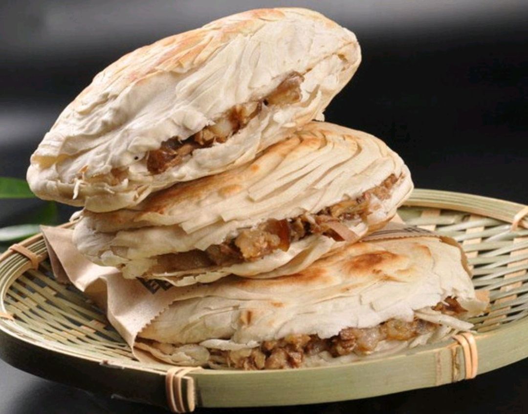 白t恤上的血渍怎么去除,白t恤有黄色污渍怎样去掉