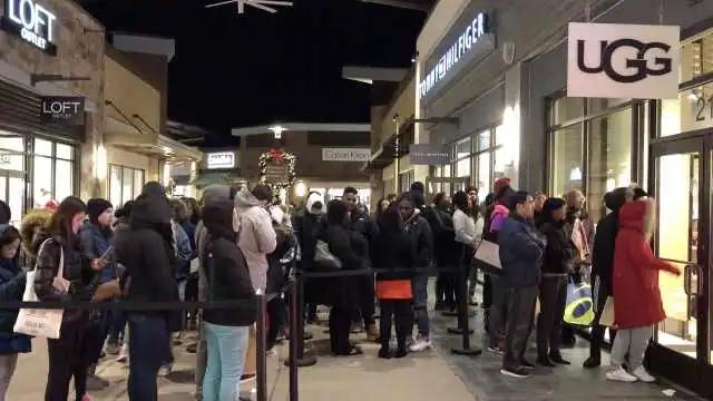 一年卖一千多万的超市,一年狂卖10000亿