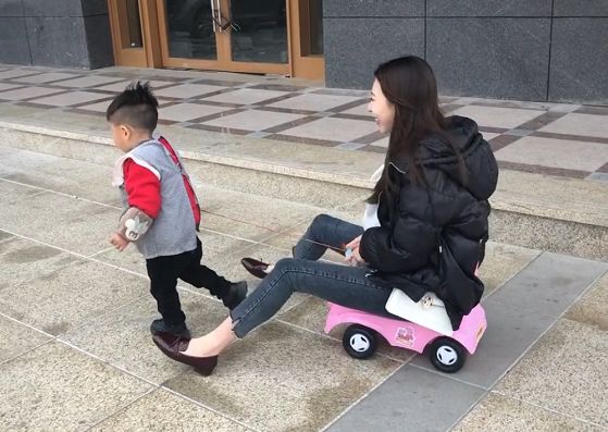 小姨带娃不靠谱系列,小姨带娃真的不靠谱