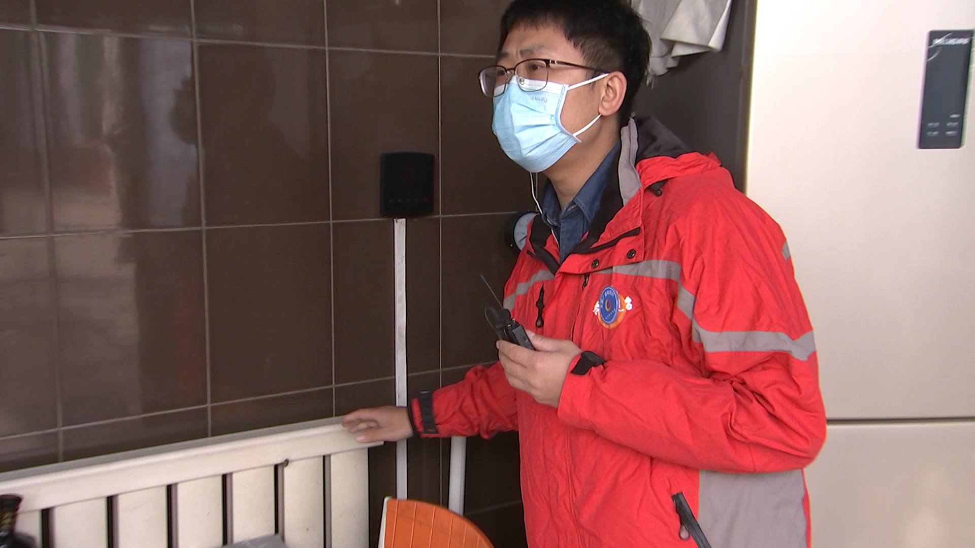 承担社会责任传播青春正能量,传递正能量担当社会责任