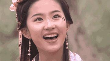 怎么化妆把眼睛变大,怎样化妆才能把眼睛画得大