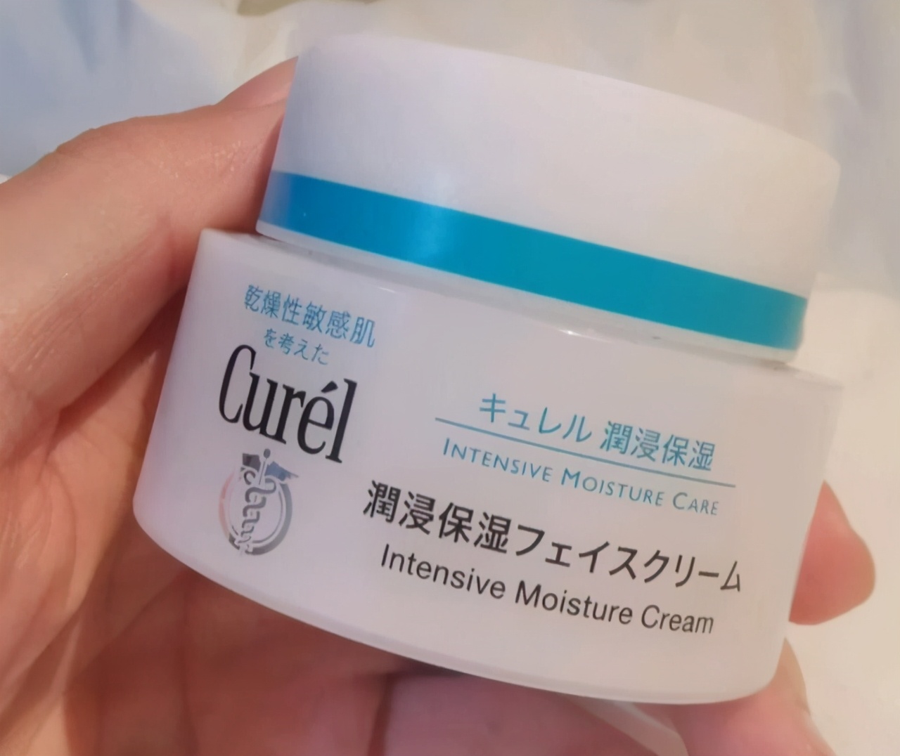 军训晒黑怎么变白最快最有效脸部,军训胳膊晒黑冬天可以变白吗